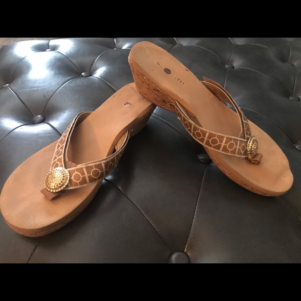 Switch Flops Sz 9 Sandals